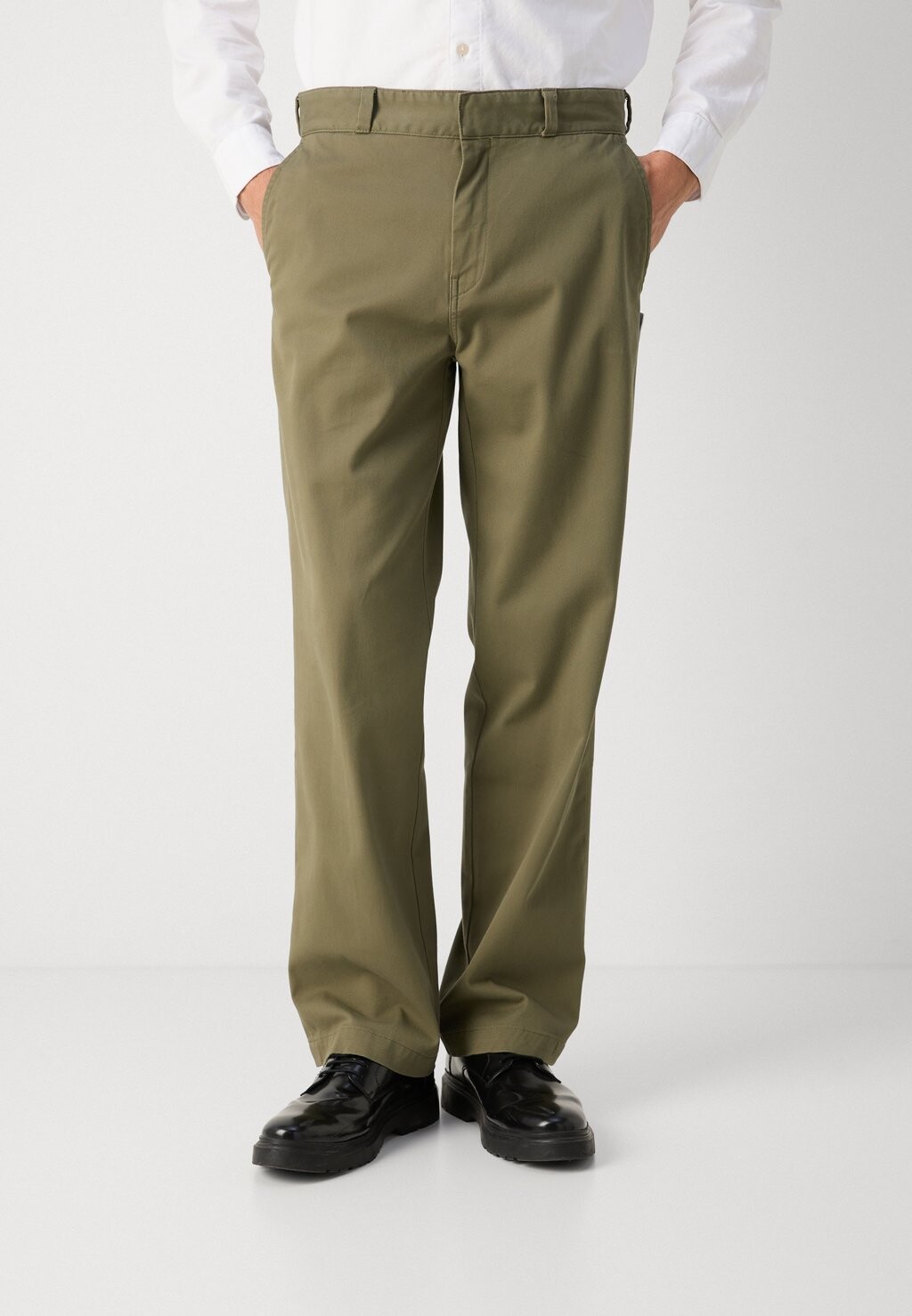 Брюки DINO HUGO, зеленый
Брюки DINO HUGO, зеленый