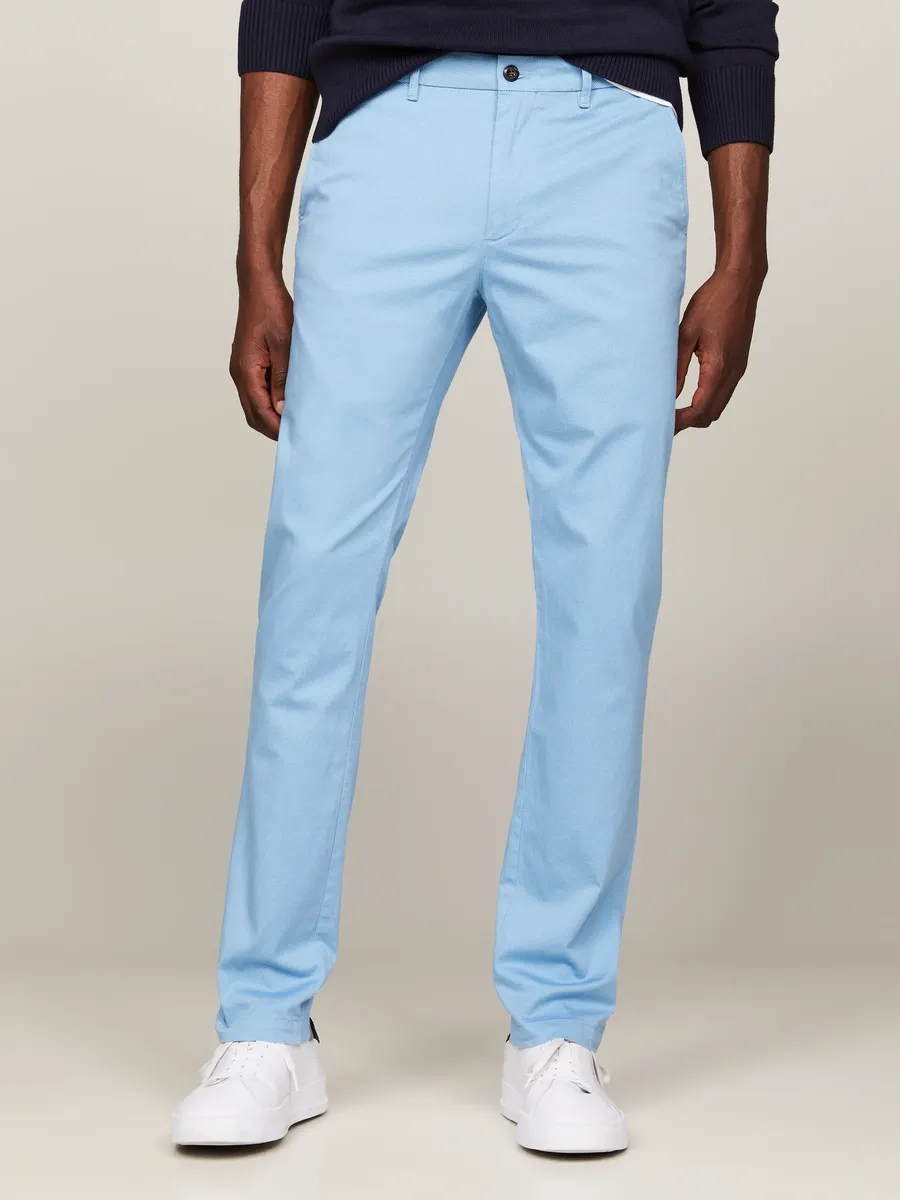 Брюки-чиносы Tommy Hilfiger "CHINO BLEECKER PRINTED STRUCTURE", с тонкой структурой, синий
Брюки-чиносы Tommy Hilfiger "CHINO BLEECKER PRINTED STRUCTURE", с тонкой структурой, синий