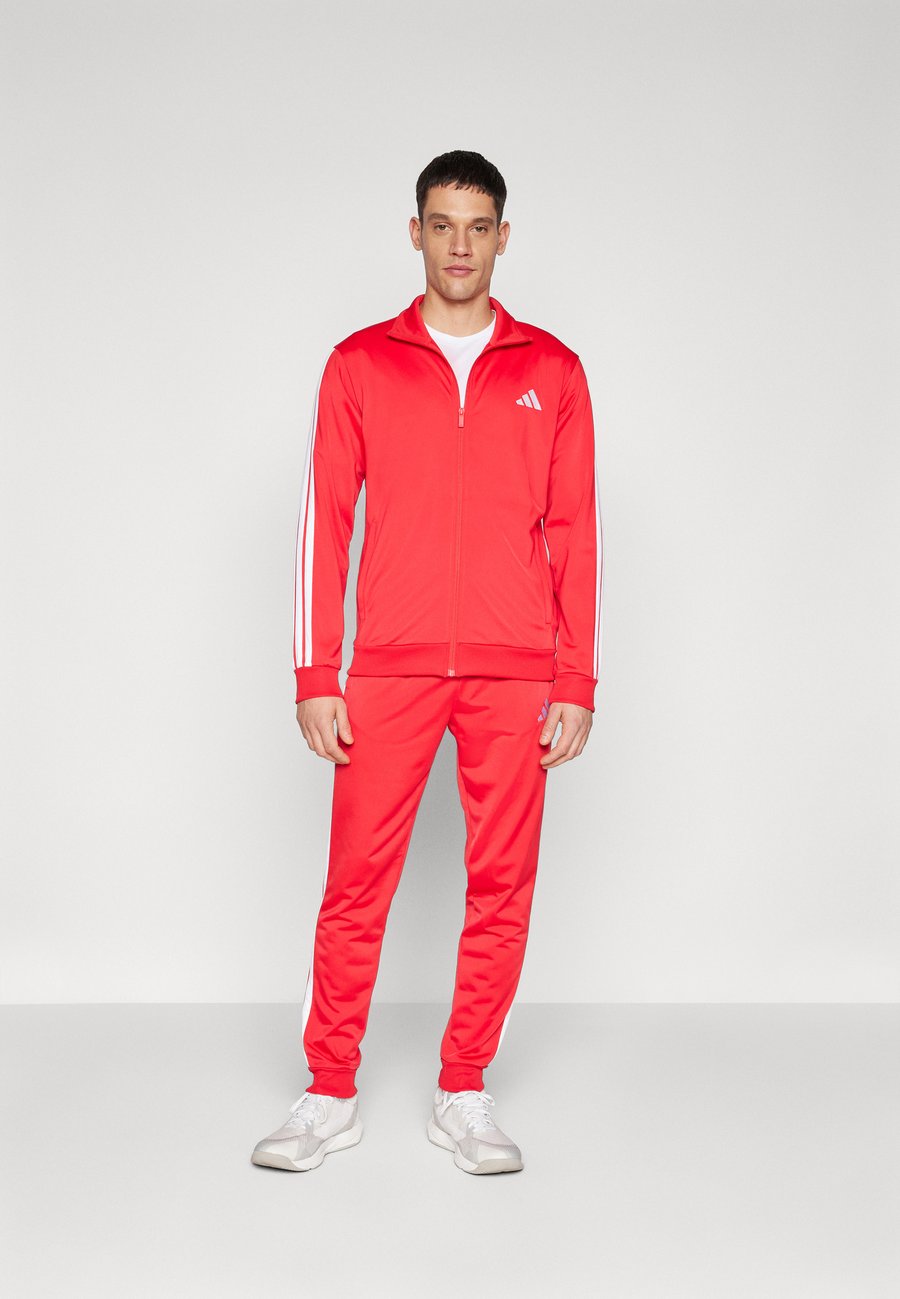 Спортивный костюм Adidas Sportswear M 3S TR TT TS SET, Pure Ruby/White/Red
Спортивный костюм Adidas Sportswear M 3S TR TT TS SET, Pure Ruby/White/Red