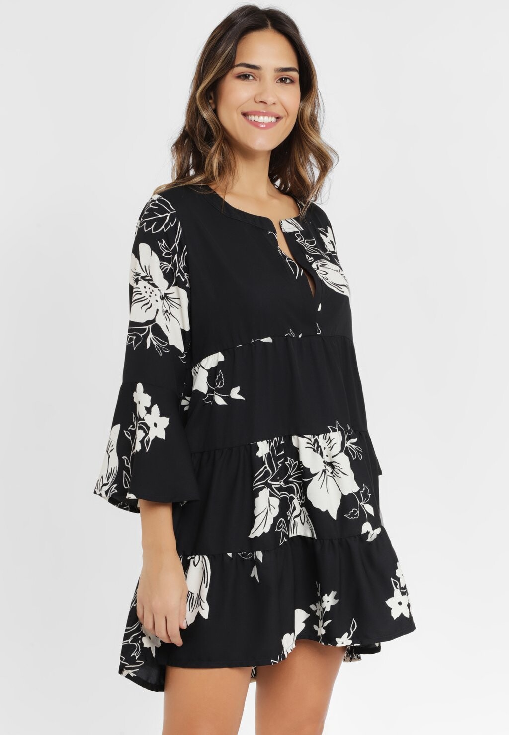 Повседневное платье LASCANA, черный
Повседневное платье LASCANA, черный