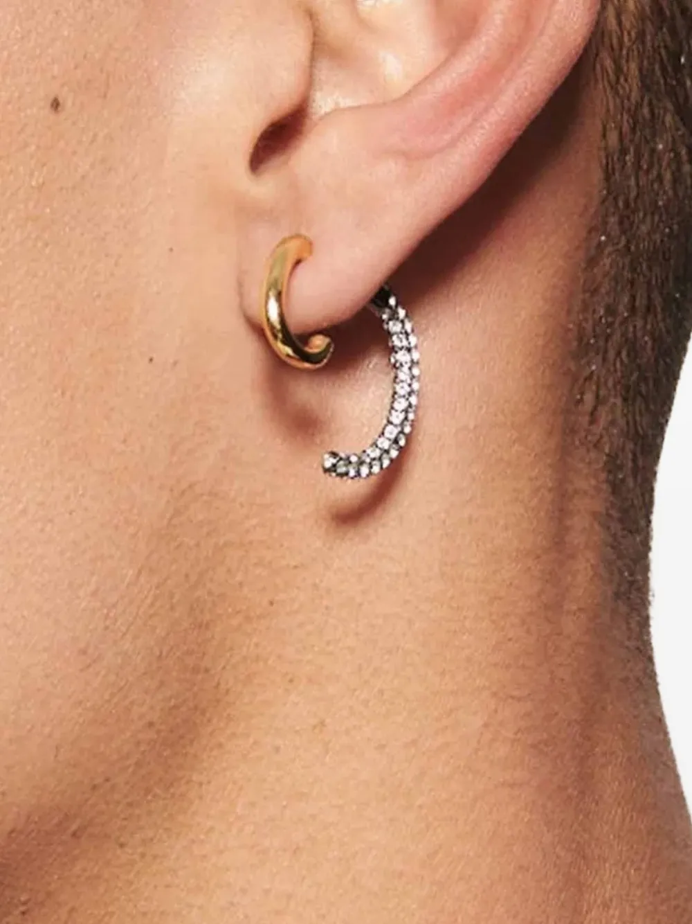 Серьги-кольца Luna pave DEMARSON New York, золотой
Серьги-кольца Luna pave DEMARSON New York, золотой