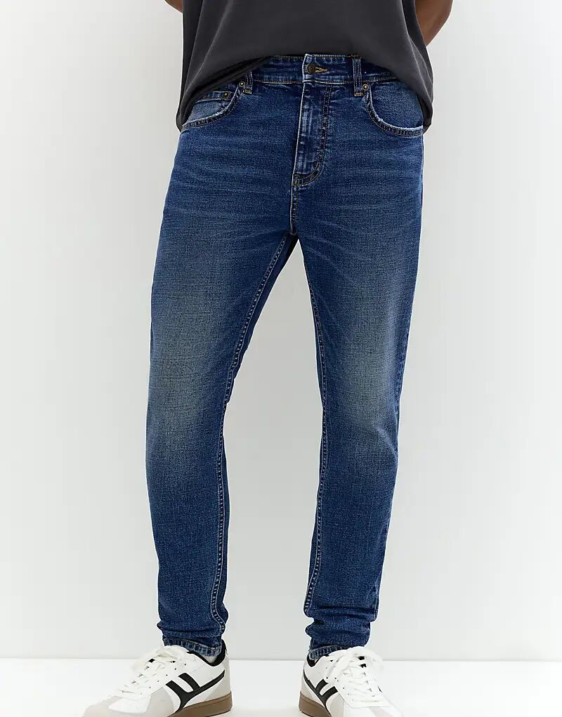 Узкие джинсы Pull&Bear темно-синего цвета
Узкие джинсы Pull&Bear темно-синего цвета