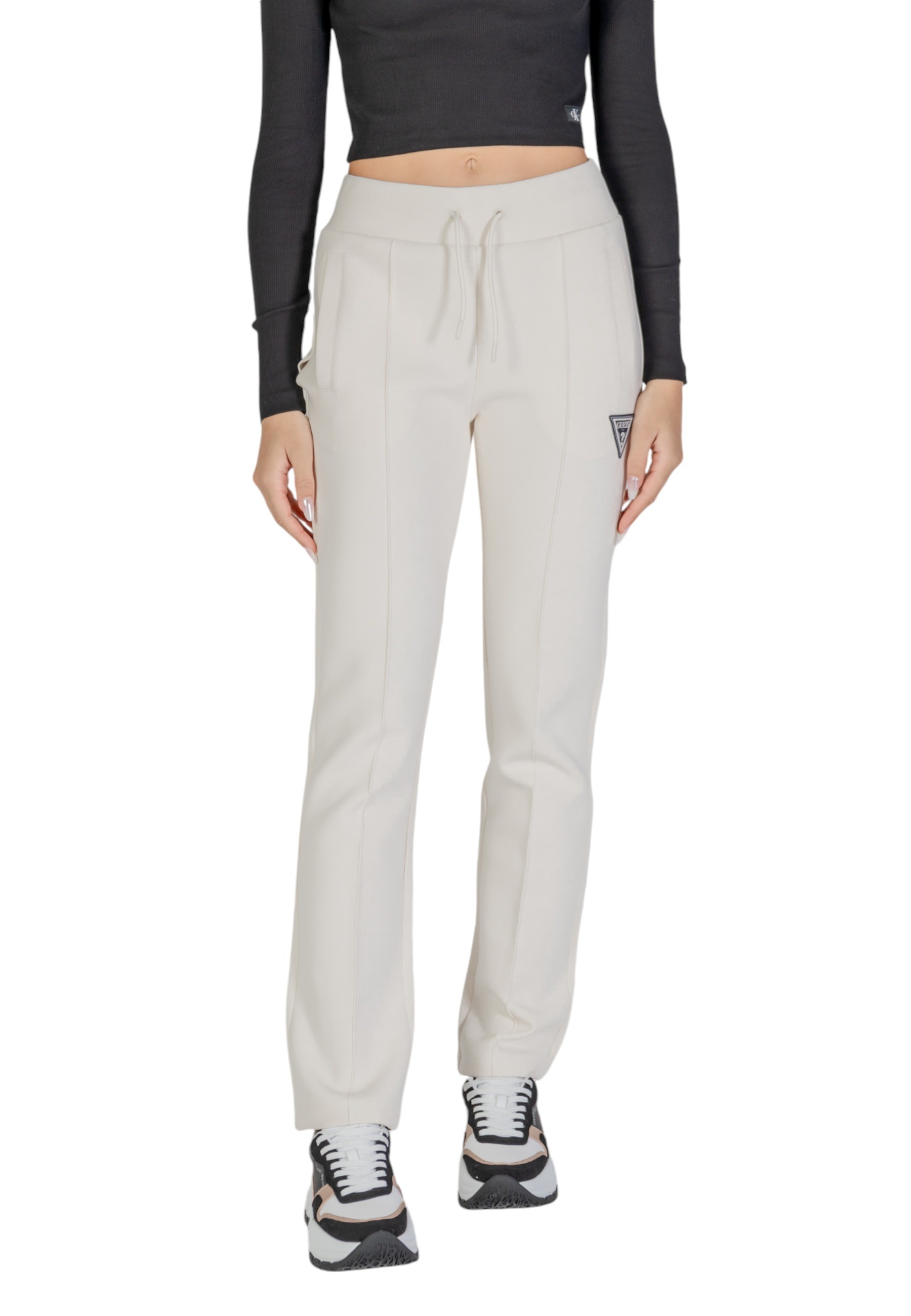 Брюки женские GUESS спортивные на кулиске, белый
Брюки женские GUESS спортивные на кулиске, белый