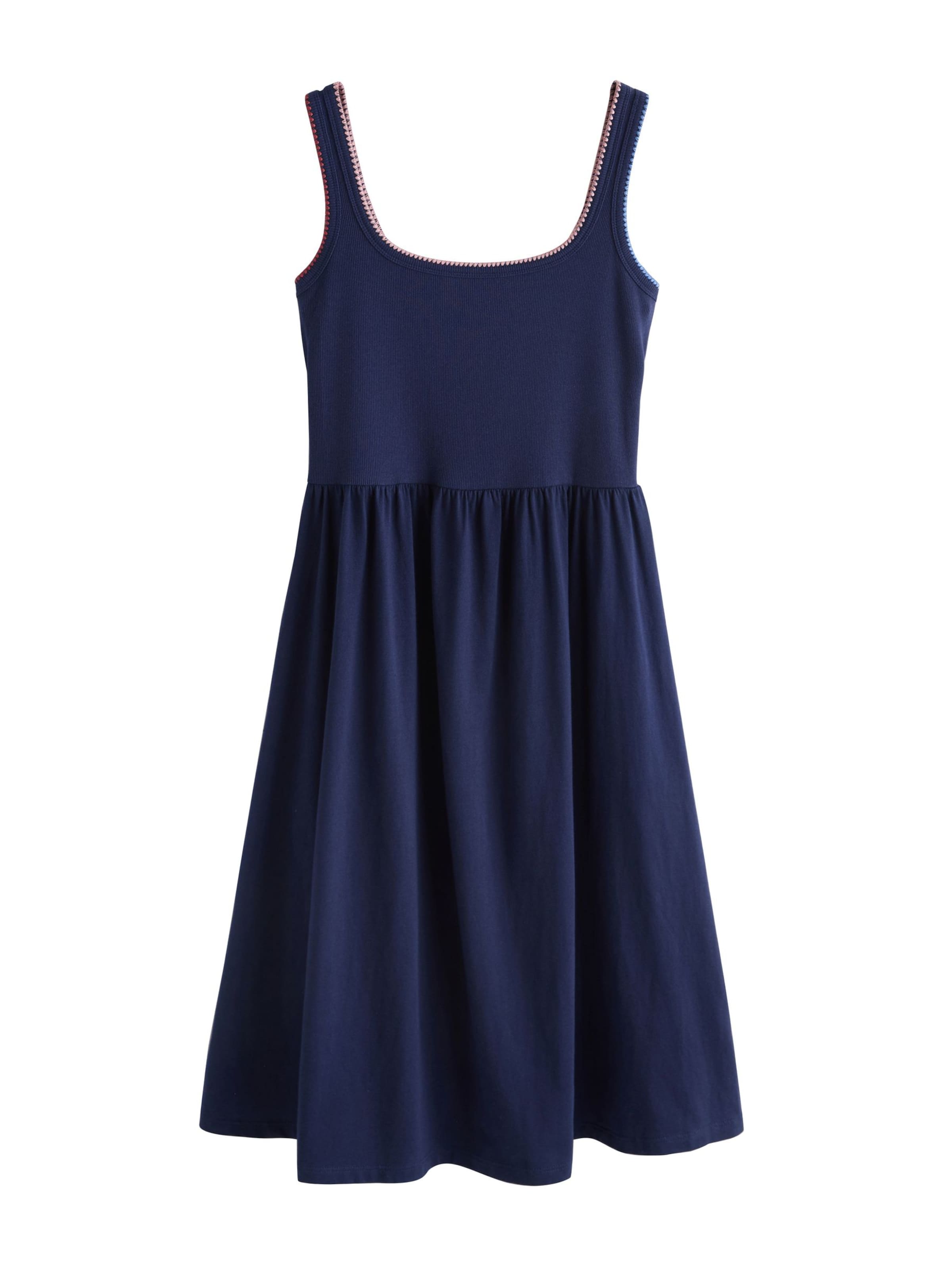 Next Летнее платье в морском синем
Next Летнее платье в морском синем