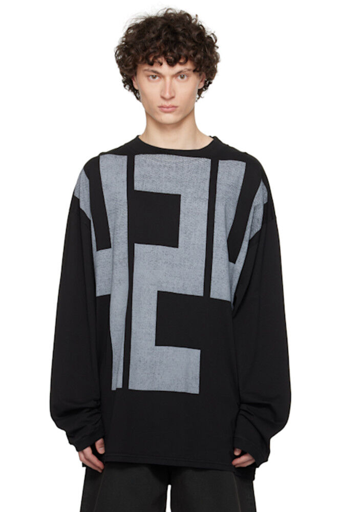 Черная футболка с принтом «424»
Черная футболка с принтом «424»