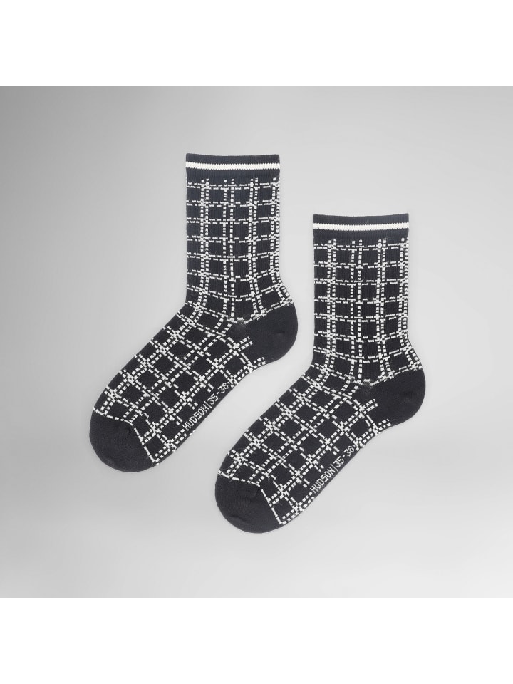 Носки Chain Fashion в черном цвете Hudson
Носки Chain Fashion в черном цвете Hudson