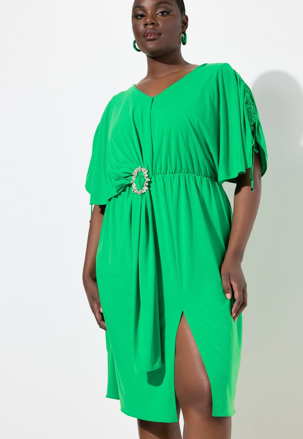 Повседневное платье Ulla Popken, зеленый
Повседневное платье Ulla Popken, зеленый