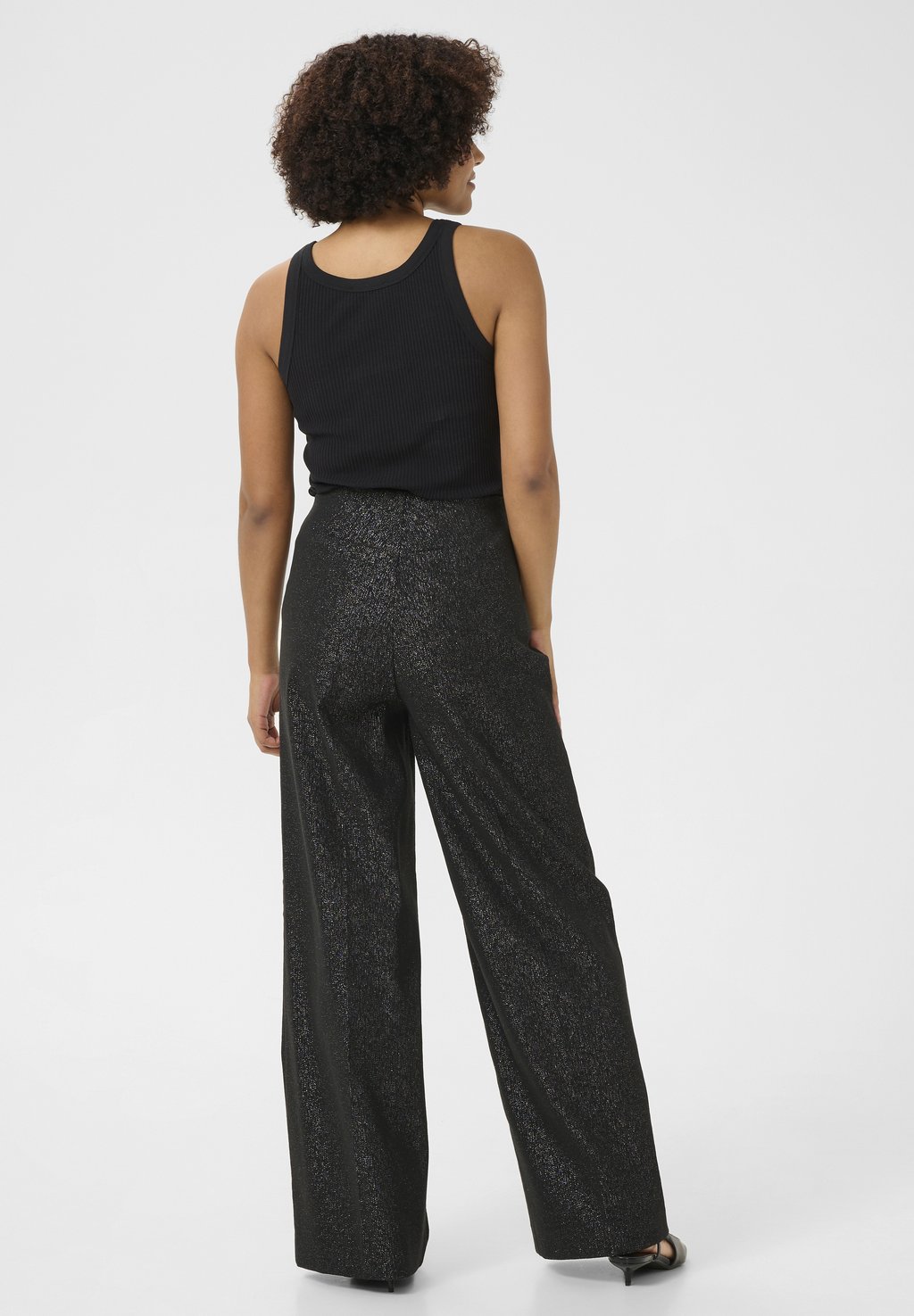 Брюки CAHLINA CORINNE WIDE LONG Soaked in Luxury, черный
Брюки CAHLINA CORINNE WIDE LONG Soaked in Luxury, черный