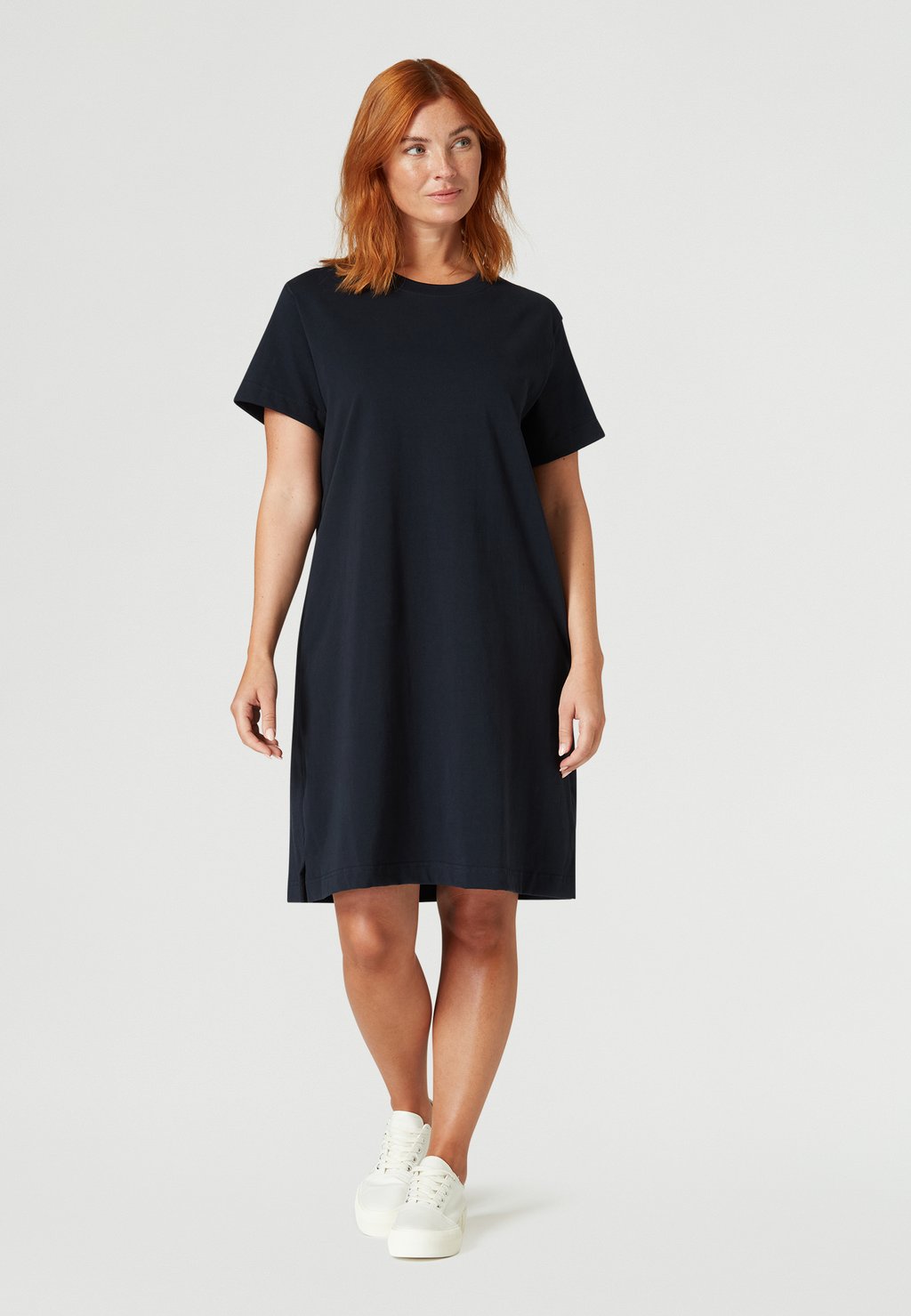 Платье из джерси WAVE Sail Racing, темно-синий
Платье из джерси WAVE Sail Racing, темно-синий