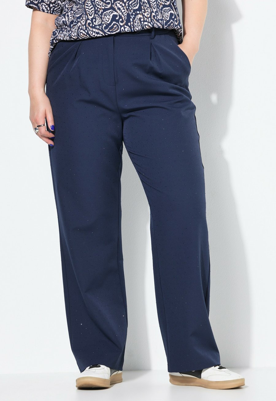 Брюки Studio Untold Trousers, Marine/Dark Blue
Брюки Studio Untold Trousers, Marine/Dark Blue