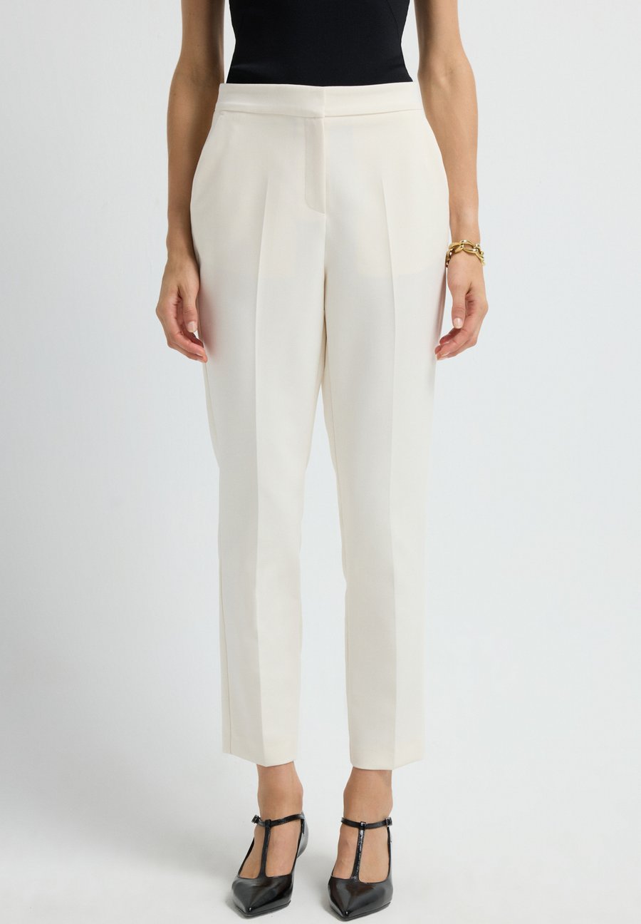 Брюки adL Trousers, Vanilla /White
Брюки adL Trousers, Vanilla /White