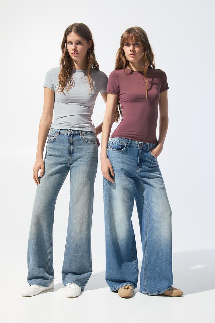 Упаковка из 2 футболок из полиамида с коротким рукавом Pull And Bear, серый
Упаковка из 2 футболок из полиамида с коротким рукавом Pull And Bear, серый