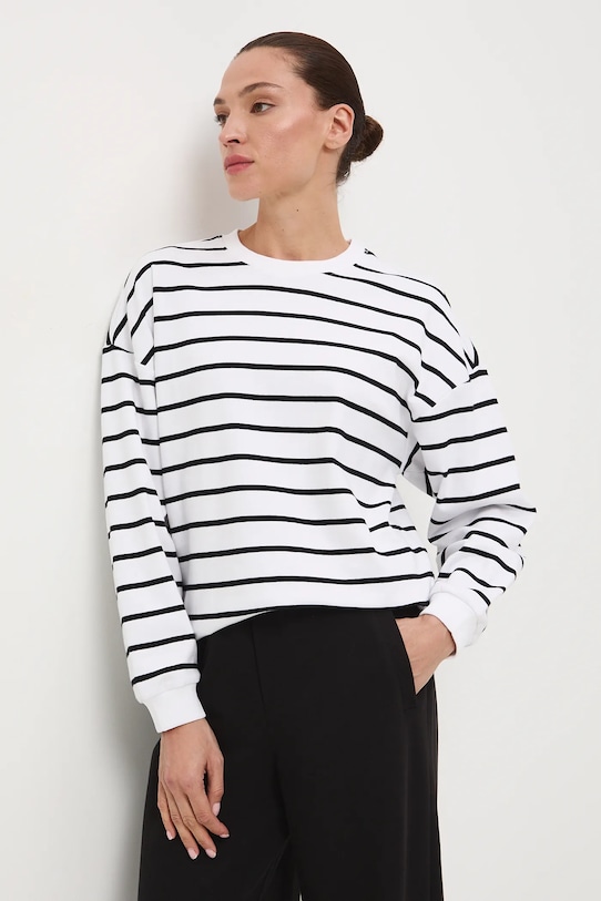 Хлопковый лонгслив Medicine, бежевый
Хлопковый лонгслив Medicine, бежевый