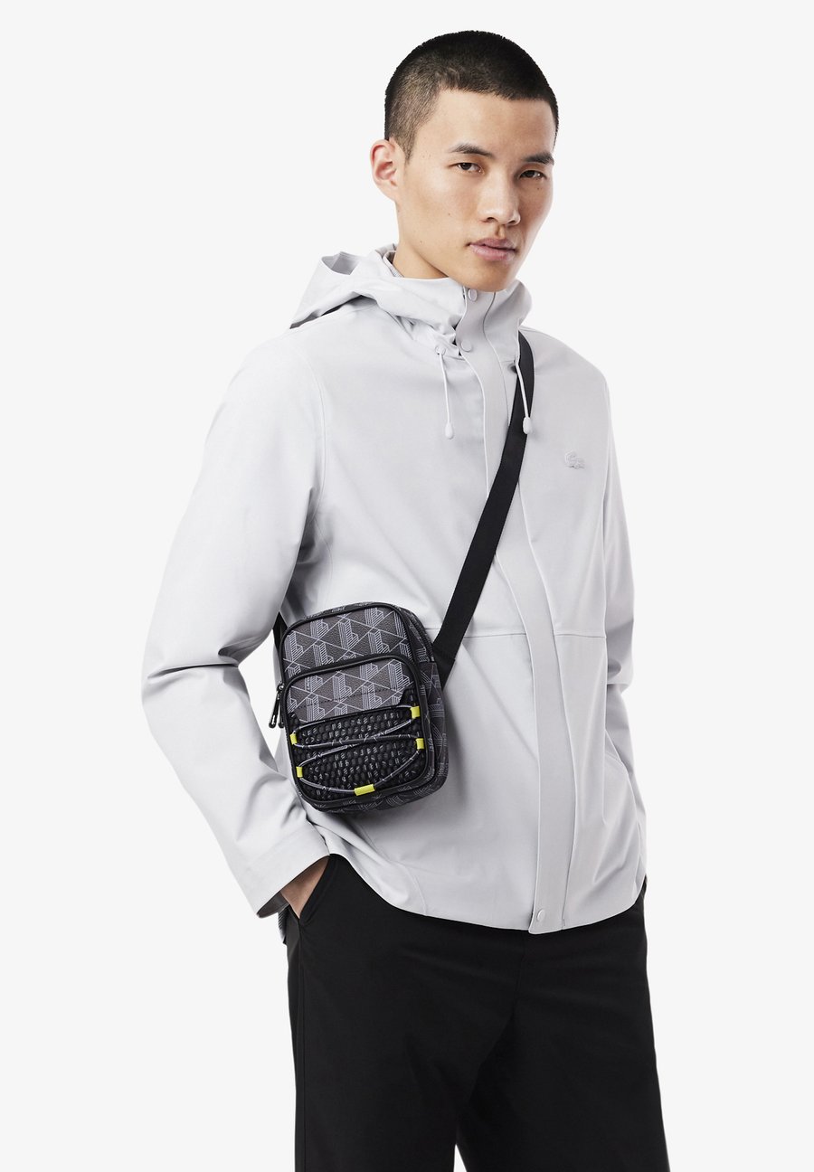 Сумка кросс-боди Lacoste Cross body bag, Mesh Mono Periscope Bleu-Q/Mottled Blue
Сумка кросс-боди Lacoste Cross body bag, Mesh Mono Periscope Bleu-Q/Mottled Blue