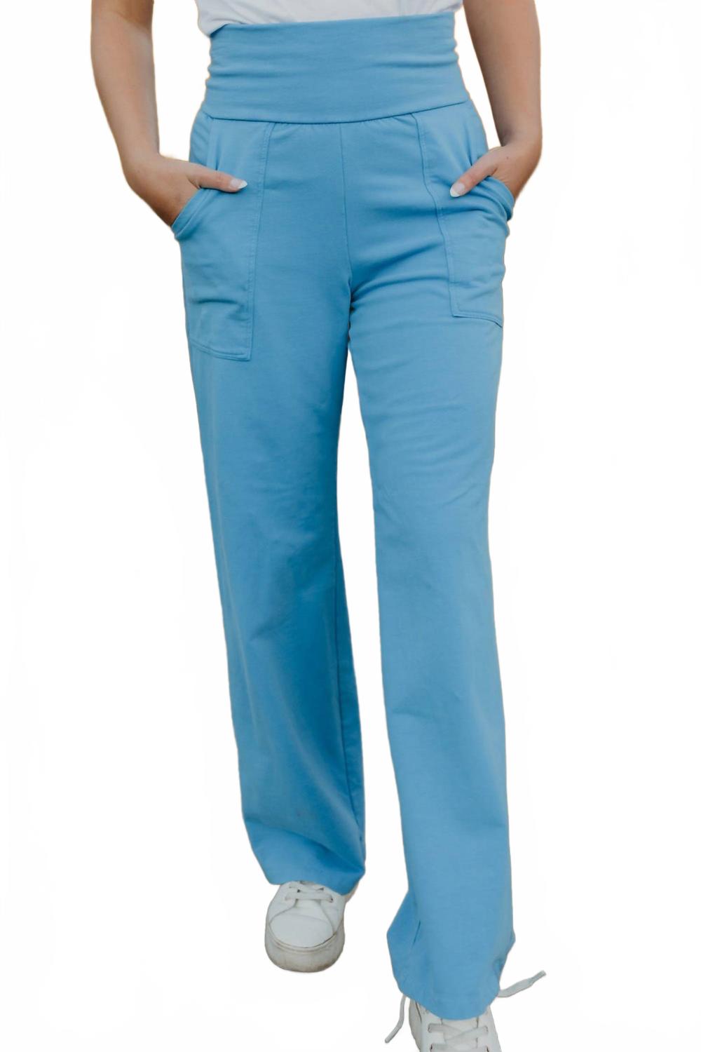 Уютные брюки синие People of Leisure
Уютные брюки синие People of Leisure