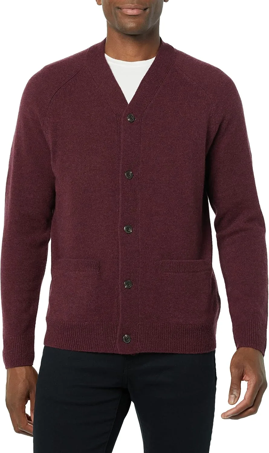 Кардиган мужской Lambs Wool V-образным вырезом с карманами Amazon Essentials
Кардиган мужской Lambs Wool V-образным вырезом с карманами Amazon Essentials
