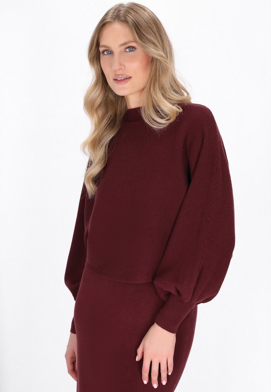 Джемпер DreiMaster Jumper, Wine Red/Dark Red
Джемпер DreiMaster Jumper, Wine Red/Dark Red