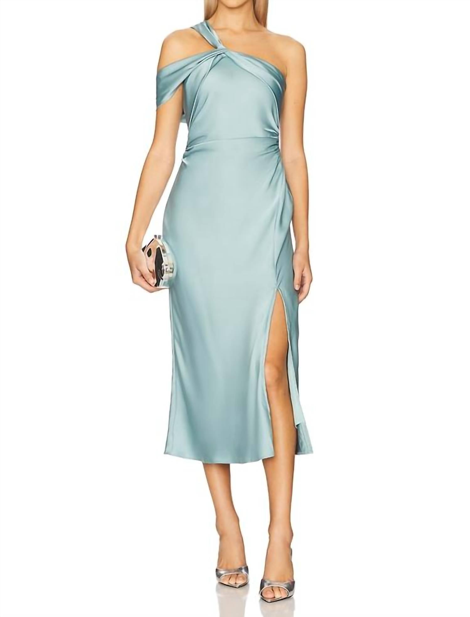 Платье Cersei бирюзового цвета ASTR
Платье Cersei бирюзового цвета ASTR