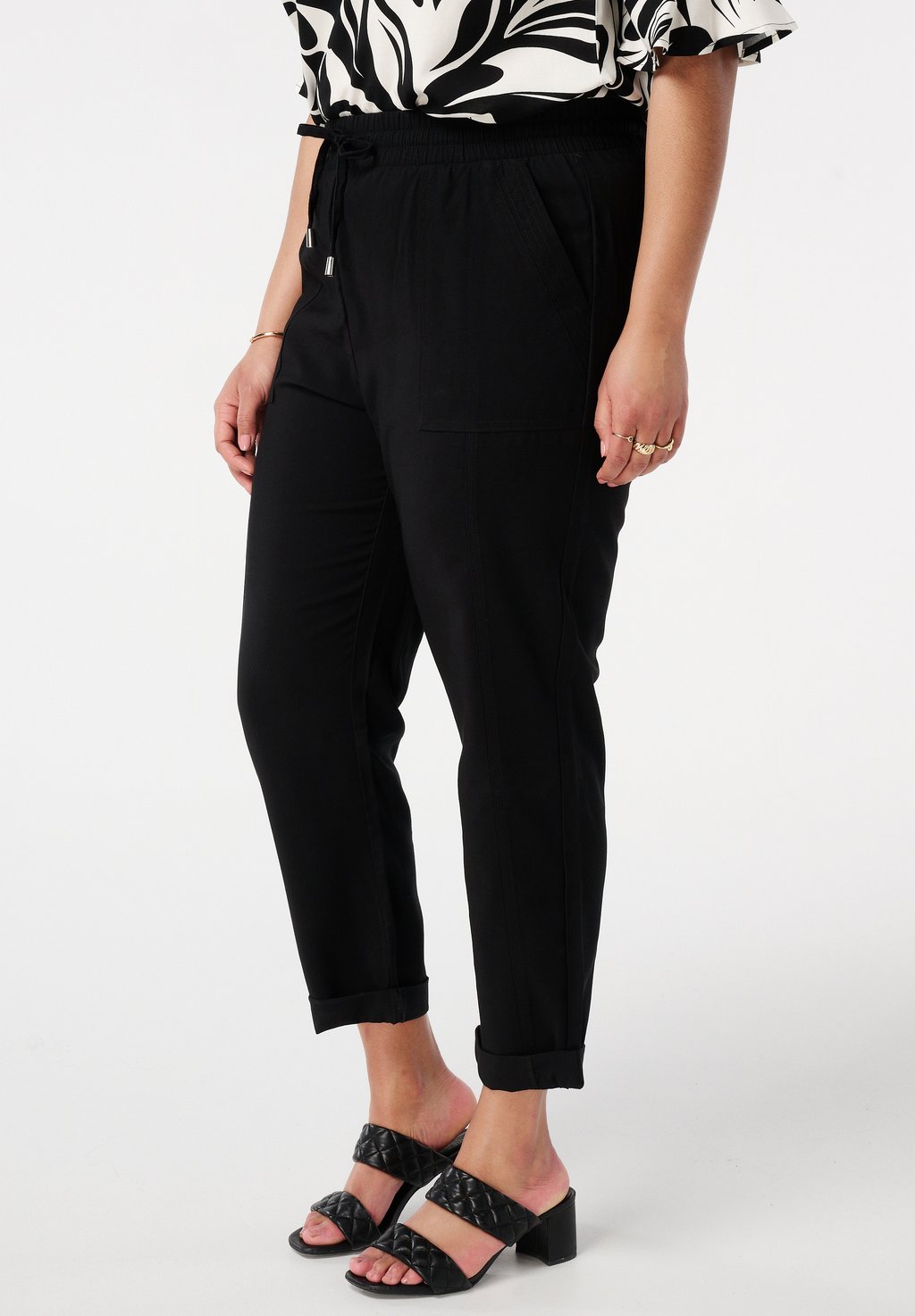 Брюки MS MODE T-SHIRT, черный
Брюки MS MODE T-SHIRT, черный