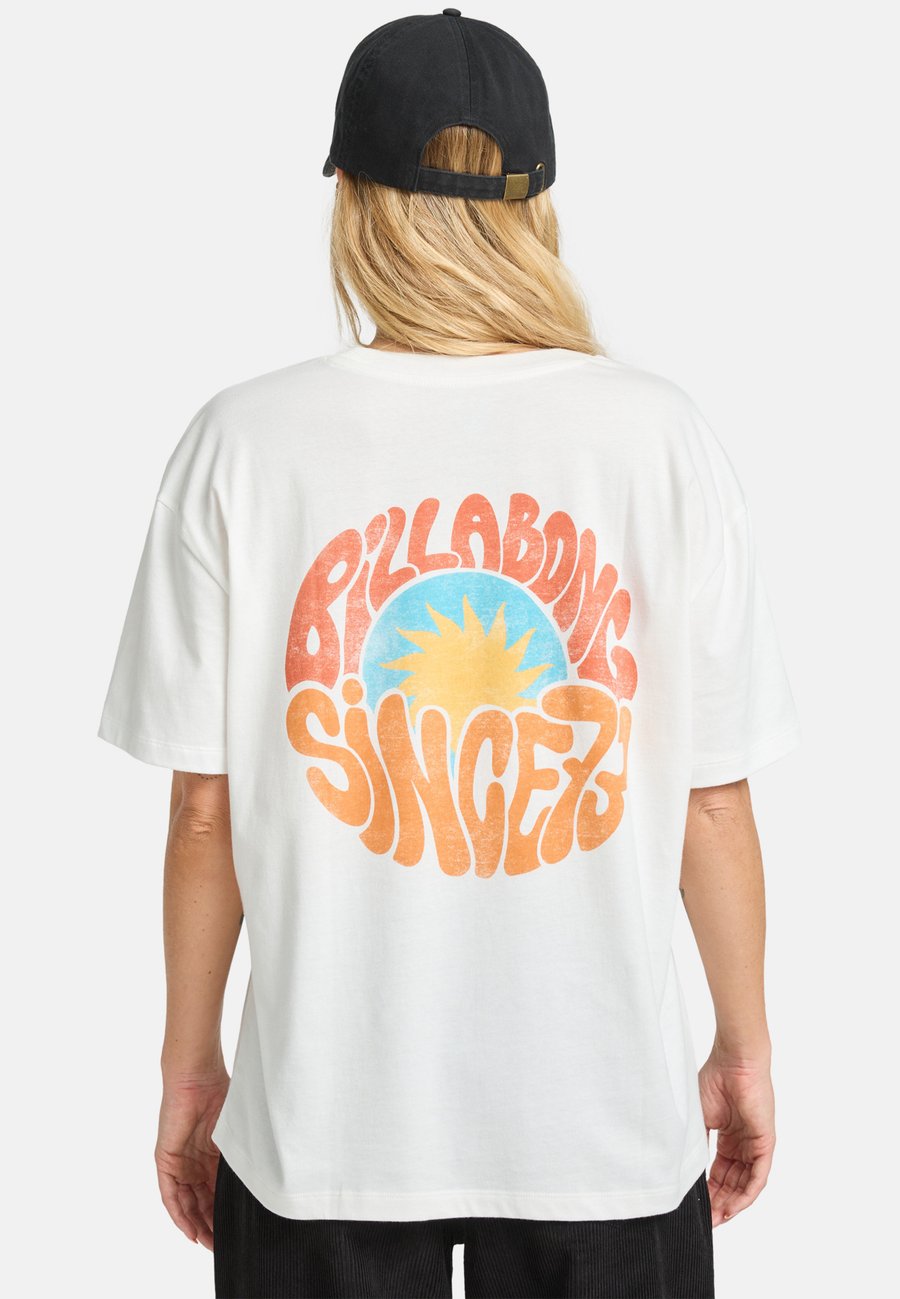 Футболка Billabong SUNSET FOREVER, Scs/White, Белый, Футболка Billabong SUNSET FOREVER, Scs/White
Футболка Billabong SUNSET FOREVER, Scs/White, Белый, Футболка Billabong SUNSET FOREVER, Scs/White