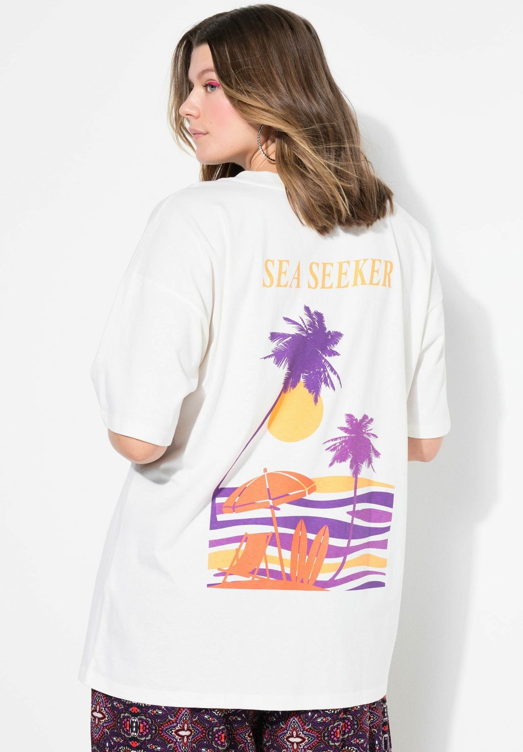 Футболка с принтом Studio Untold, белый
Футболка с принтом Studio Untold, белый