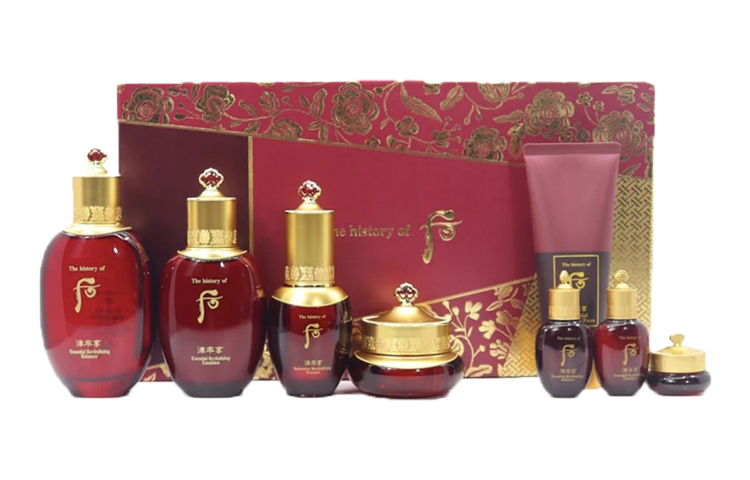 The History Of Whoo Набор эссенций для ухода за кожей Jinyulhyang Red Radiance Essence: успокаивающий, увлажняющий, отшелушивающий, 8 предметов
The History Of Whoo Набор эссенций для ухода за кожей Jinyulhyang Red Radiance Essence: успокаивающий, увлажняющий, отшелушивающий, 8 предметов