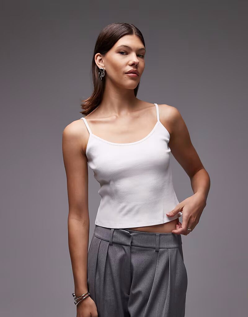 Белый топ-майка в рубчик Asos Design
Белый топ-майка в рубчик Asos Design