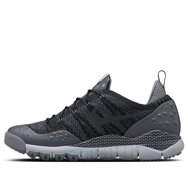 Кроссовки lupinek flyknit acg низкие Nike, черный 
Кроссовки lupinek flyknit acg низкие Nike, черный
