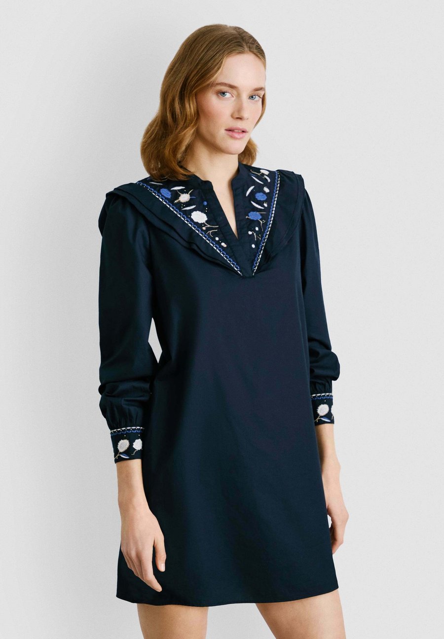Платье Pepe Jeans W11 BUNNY, Dulwich Blue/Dark Blue
Платье Pepe Jeans W11 BUNNY, Dulwich Blue/Dark Blue