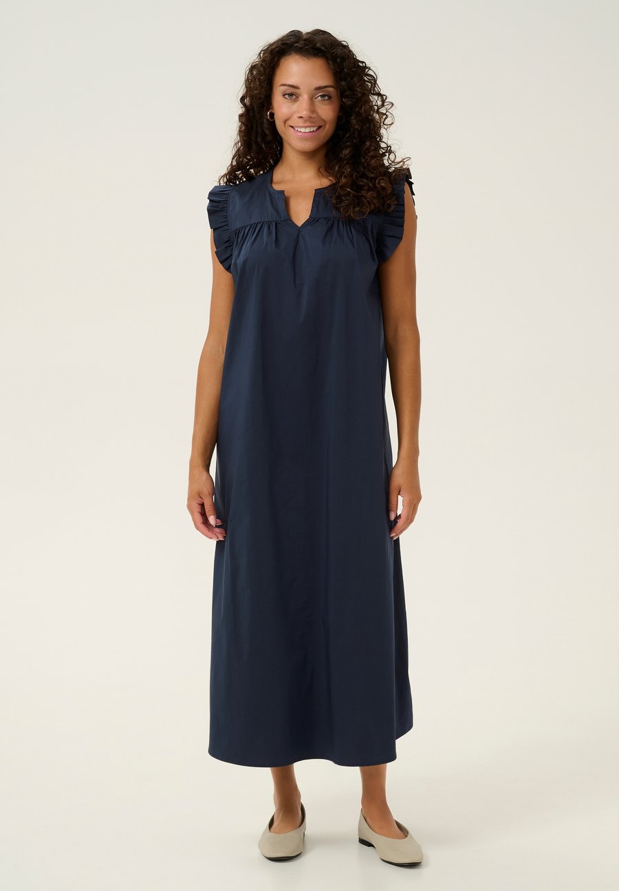 Платье Culture CUBERRI ANTOINETT, Blue Iris/Blue
Платье Culture CUBERRI ANTOINETT, Blue Iris/Blue