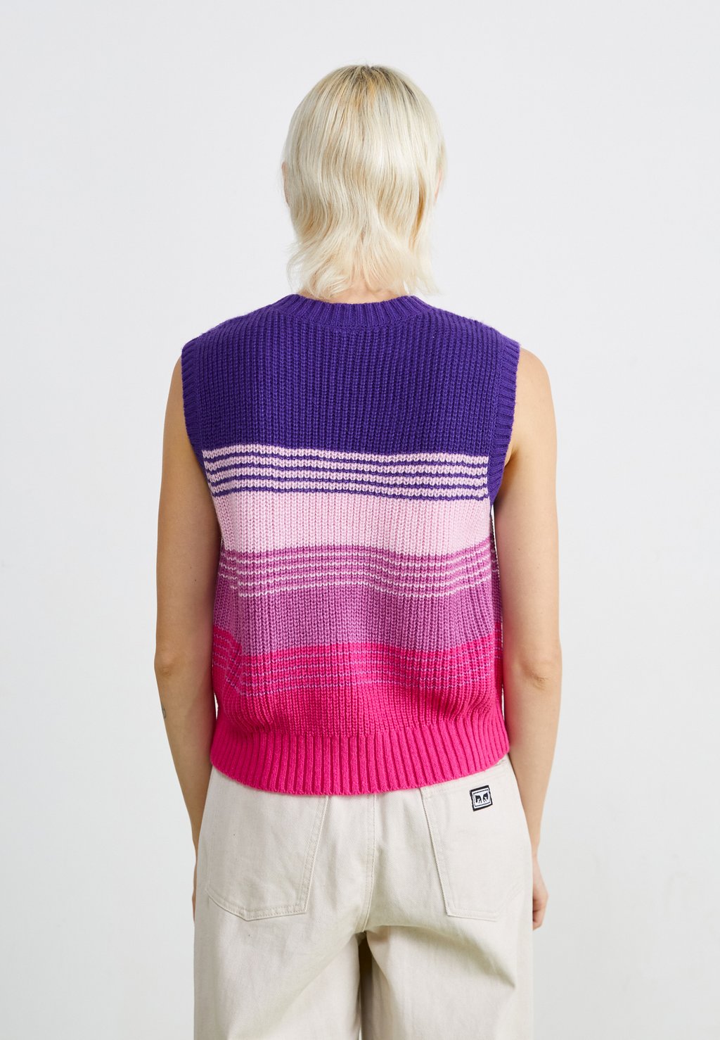 Джемпер AFTERGLOW Santa Cruz, фиолетовый
Джемпер AFTERGLOW Santa Cruz, фиолетовый