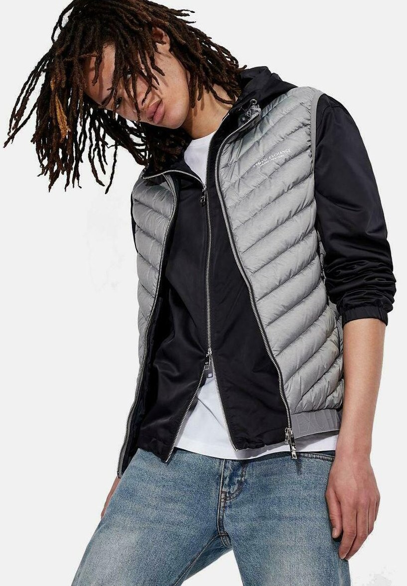 Жилет Armani Exchange, серый
Жилет Armani Exchange, серый