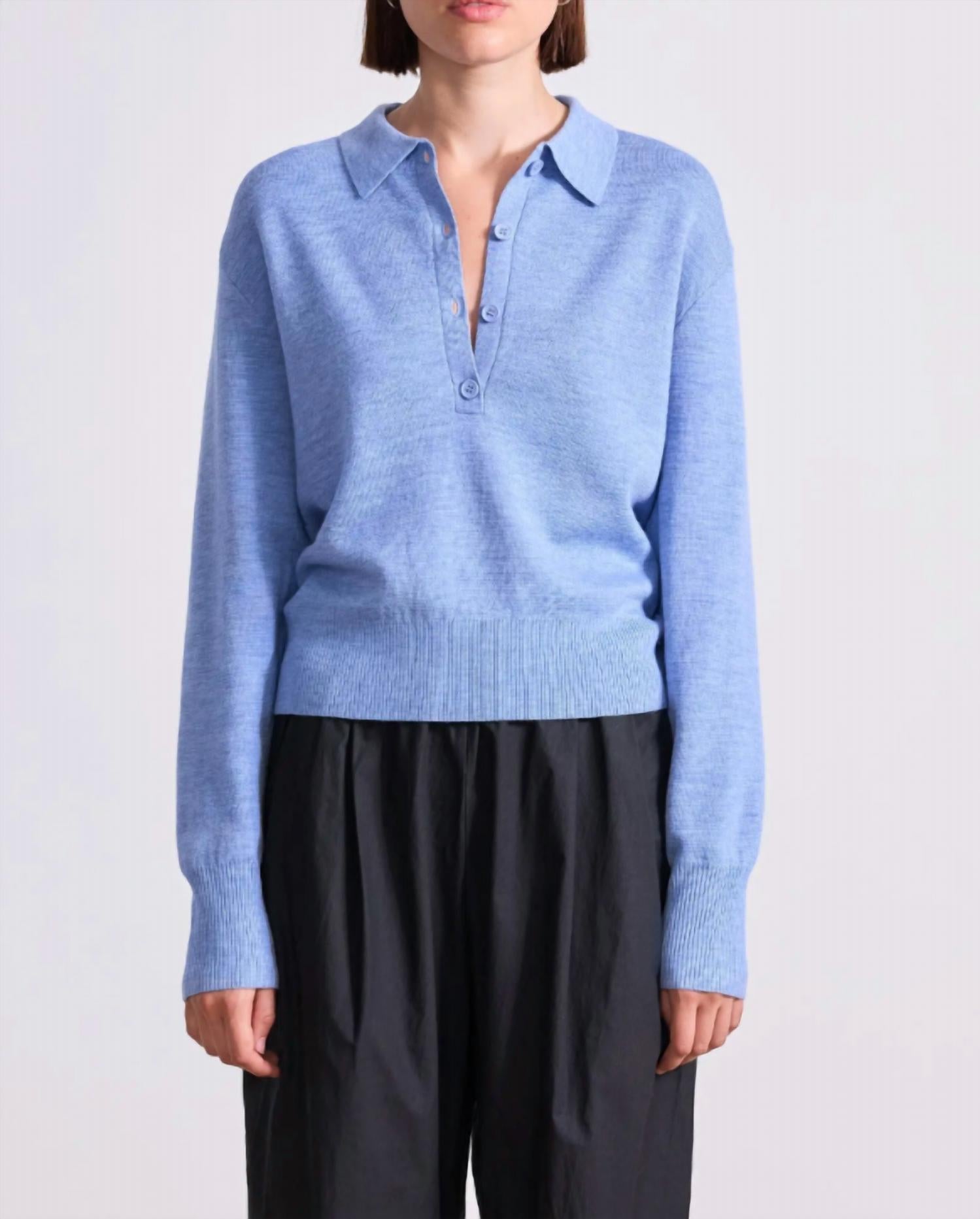 APIECE APART Вязаная рубашка-поло Kari, цвет «Небесный меланж»
APIECE APART Вязаная рубашка-поло Kari, цвет «Небесный меланж»