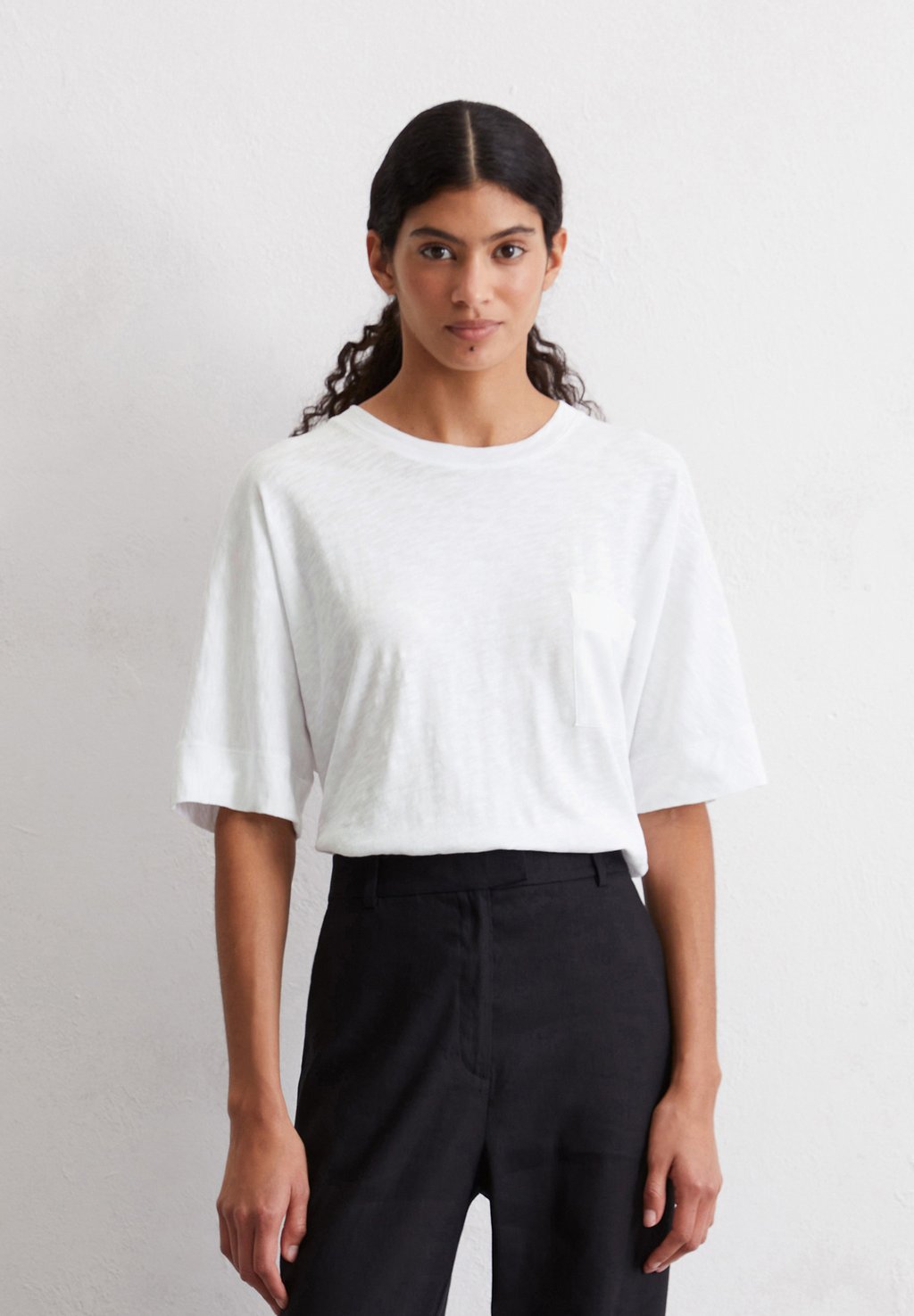 Базовая футболка LOOSE MIT BRUSTTASCHE Marc O'Polo, белый
Базовая футболка LOOSE MIT BRUSTTASCHE Marc O'Polo, белый