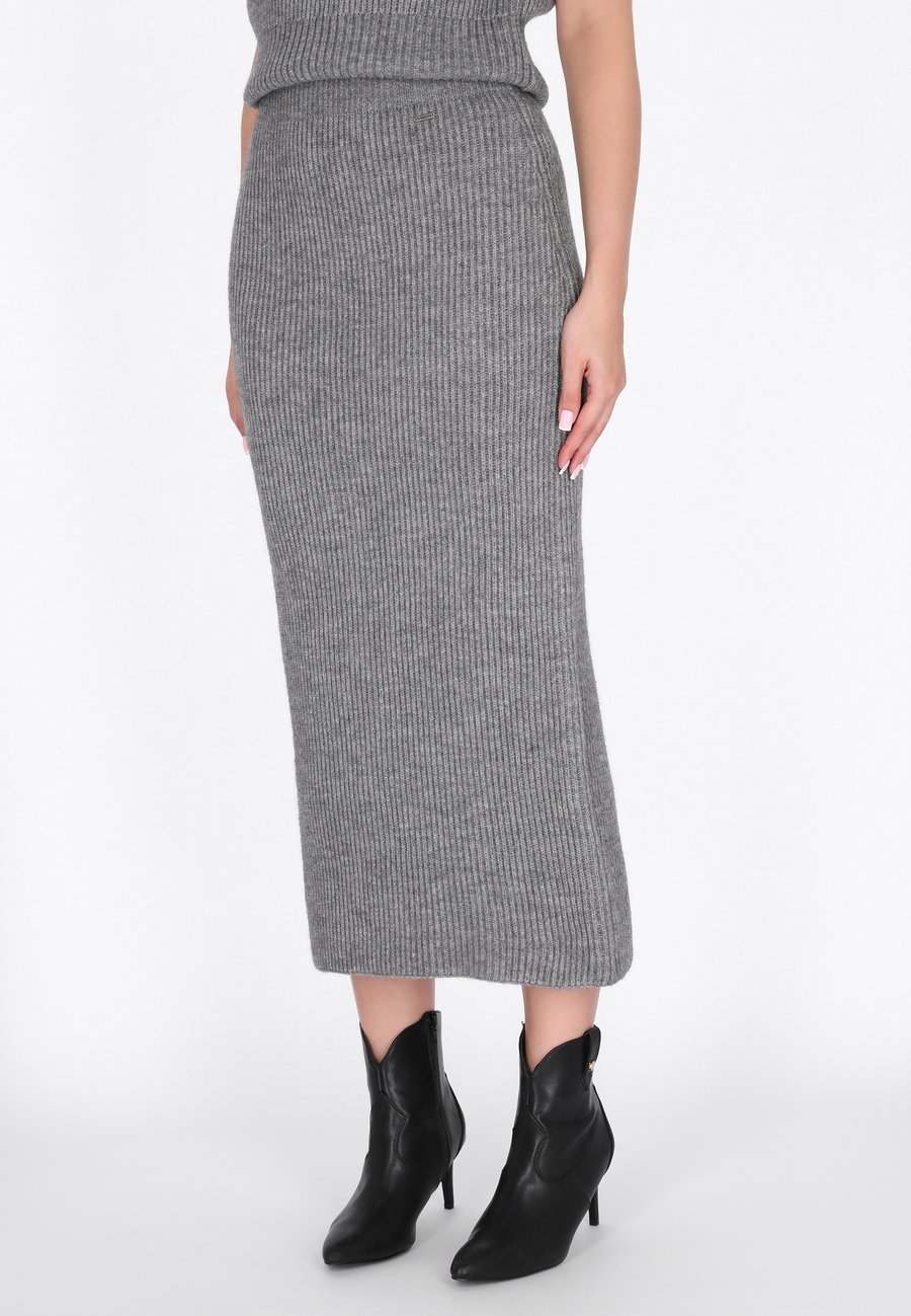 Юбка DreiMaster Pencil skirt, Grey Melange/Grey
Юбка DreiMaster Pencil skirt, Grey Melange/Grey