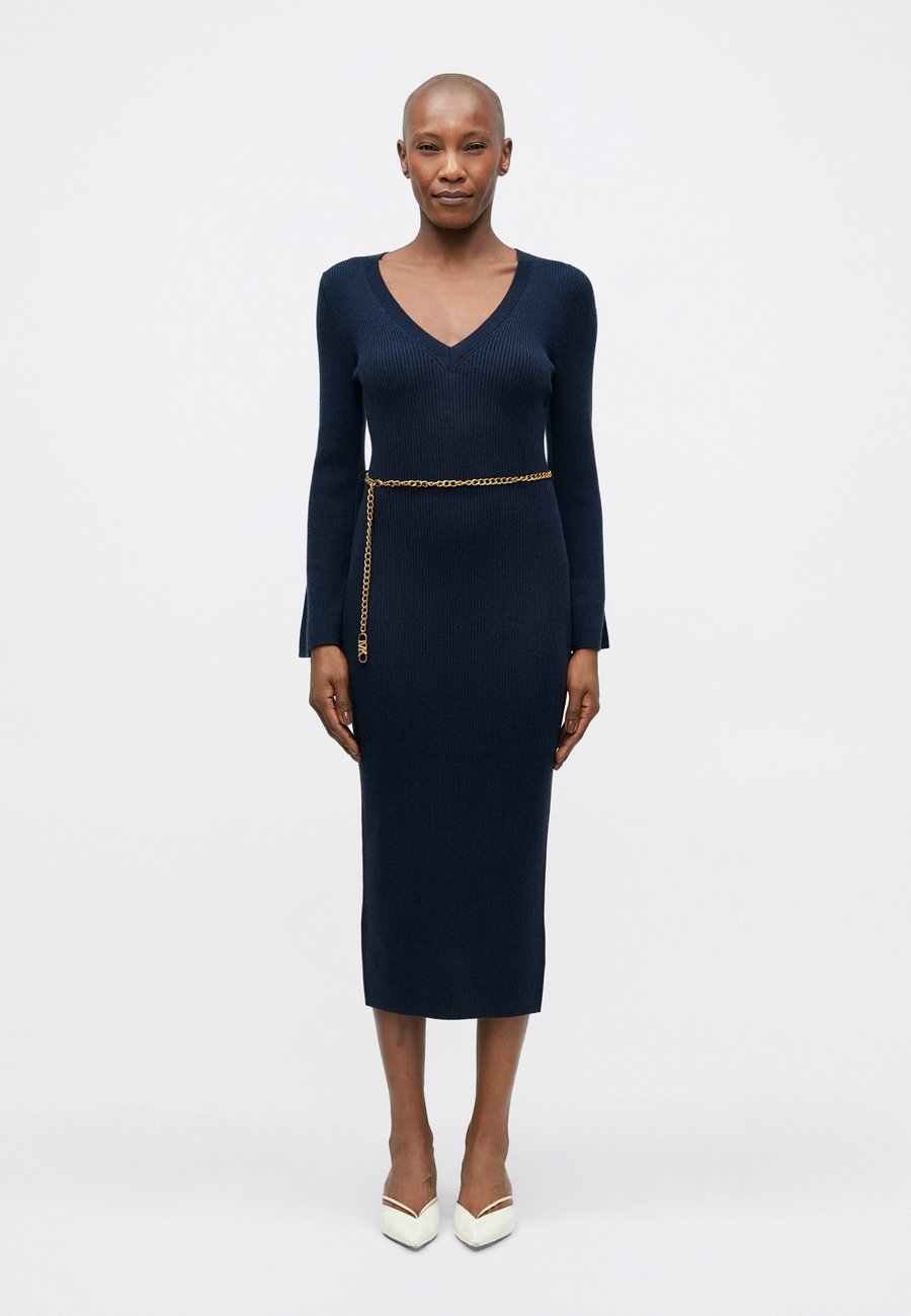 Платье MICHAEL Michael Kors BELL, Midnightblue/Dark Blue
Платье MICHAEL Michael Kors BELL, Midnightblue/Dark Blue