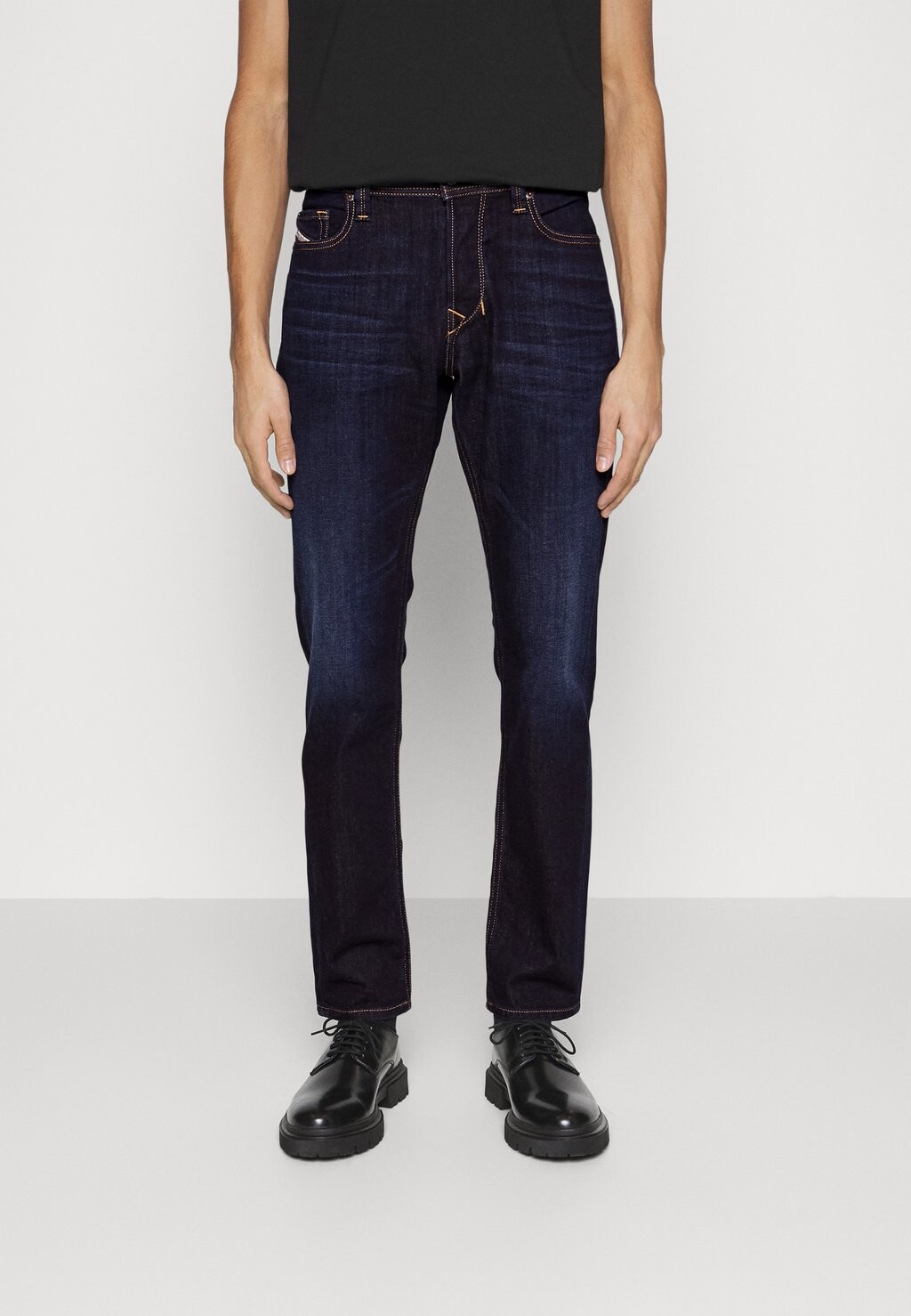 Джинсы прямого кроя Diesel, цвет Black Denim
Джинсы прямого кроя Diesel, цвет Black Denim