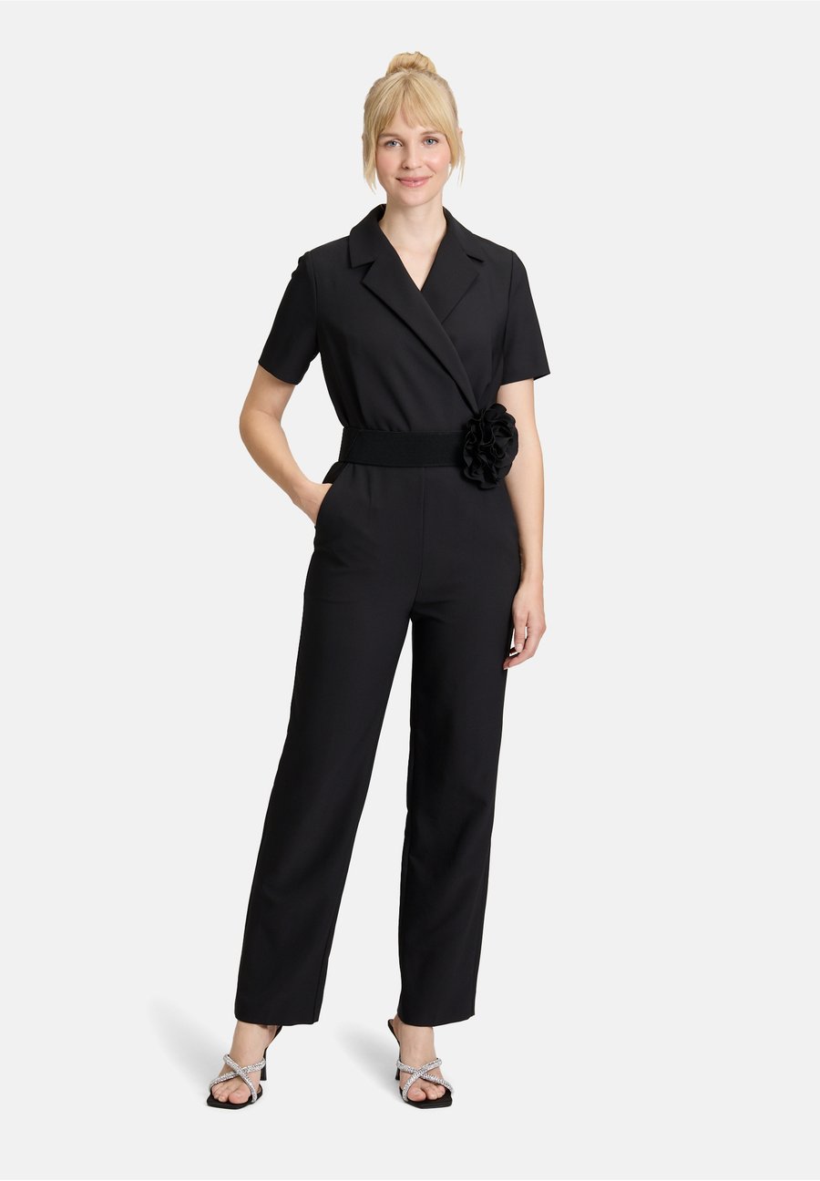 Комбинезон Vera Mont MIT GÜRTEL, Schwarz/Black
Комбинезон Vera Mont MIT GÜRTEL, Schwarz/Black