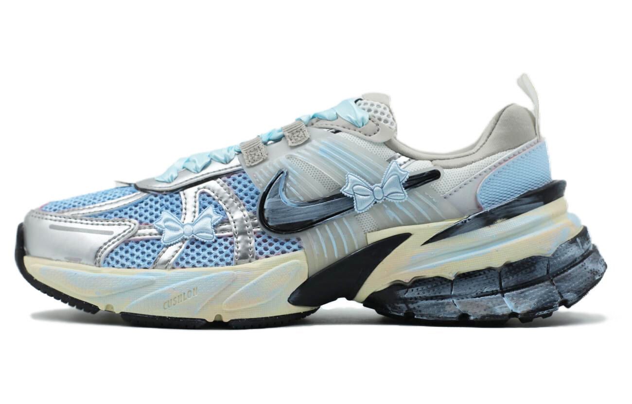 Кроссовки для бега V2K Run унисекс с низким верхом синего цвета Nike, цвет Silver Blue, Синий, Кроссовки для бега V2K Run унисекс с низким верхом синего цвета Nike, цвет Silver Blue
Кроссовки для бега V2K Run унисекс с низким верхом синего цвета Nike, цвет Silver Blue, Синий, Кроссовки для бега V2K Run унисекс с низким верхом синего цвета Nike, цвет Silver Blue