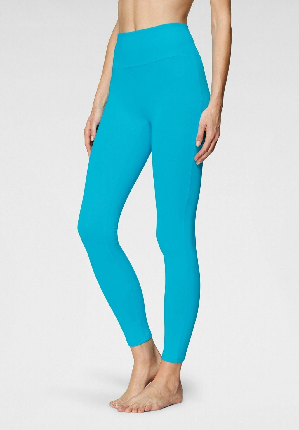 Леггинсы LASCANA, цвет türkis
Леггинсы LASCANA, цвет türkis