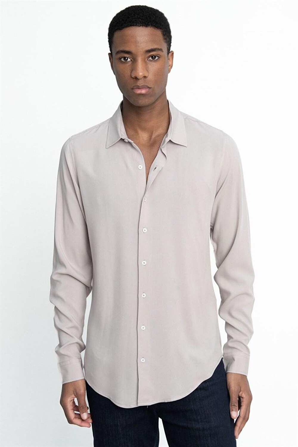 Slim Fit Slim Fit с длинным рукавом из струящейся вискозы стильная мужская рубашка TUDORS, камень
Slim Fit Slim Fit с длинным рукавом из струящейся вискозы стильная мужская рубашка TUDORS, камень