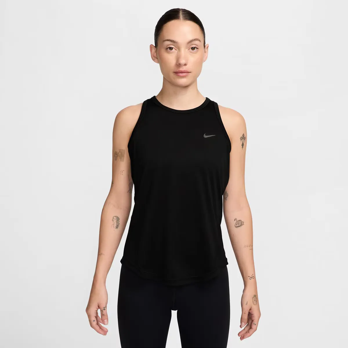 Женская футболка Nike Tempo DF Tank, чёрный
Женская футболка Nike Tempo DF Tank, чёрный
