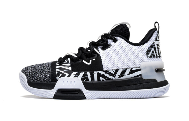 Баскетбольные кроссовки Flash Kids GS Mid-top черные/белые Peak
Баскетбольные кроссовки Flash Kids GS Mid-top черные/белые Peak