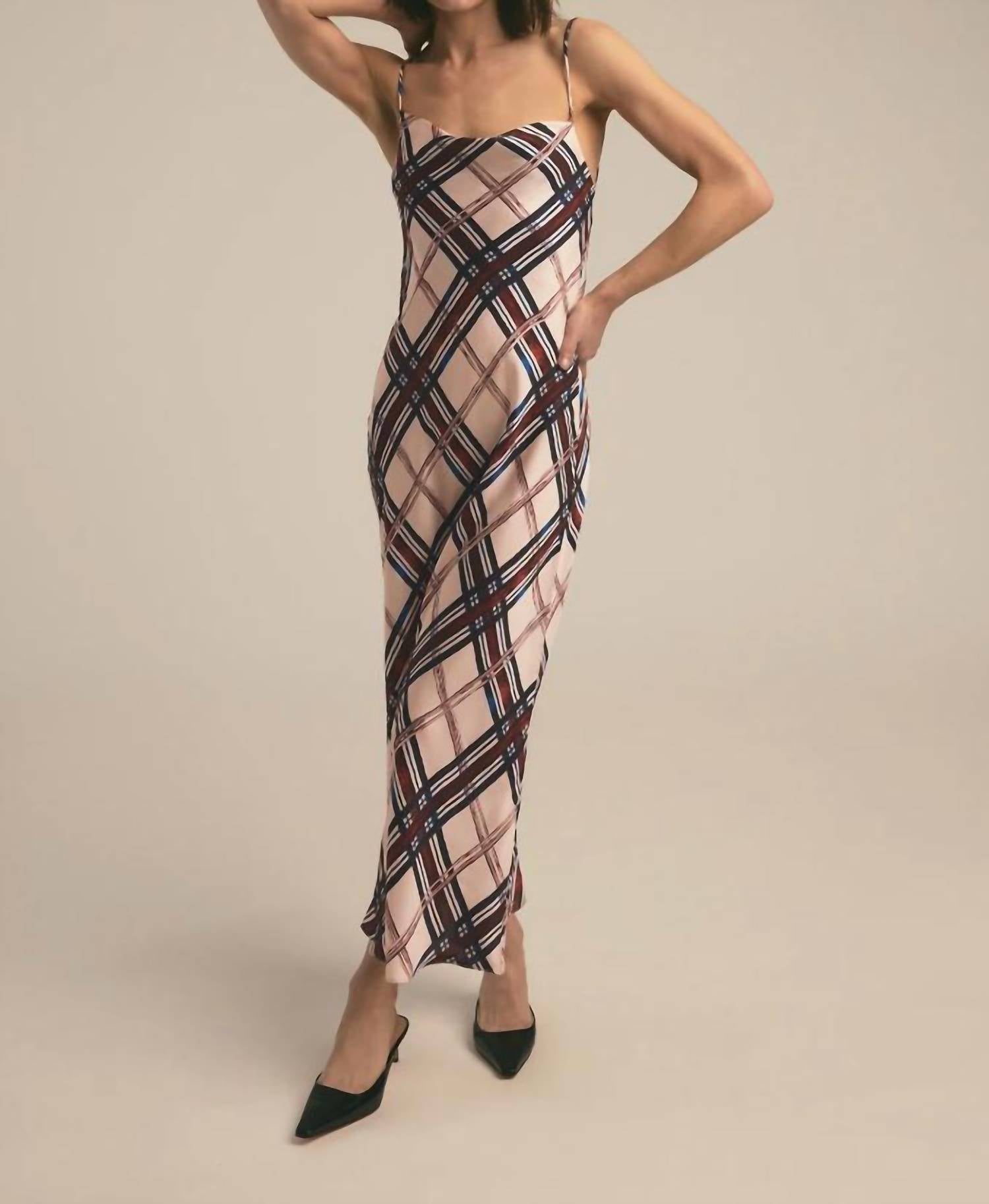 Платье Kaia в клетку цвета румян Sangria Favorite Daughter, цвет sangria blush plaid
Платье Kaia в клетку цвета румян Sangria Favorite Daughter, цвет sangria blush plaid