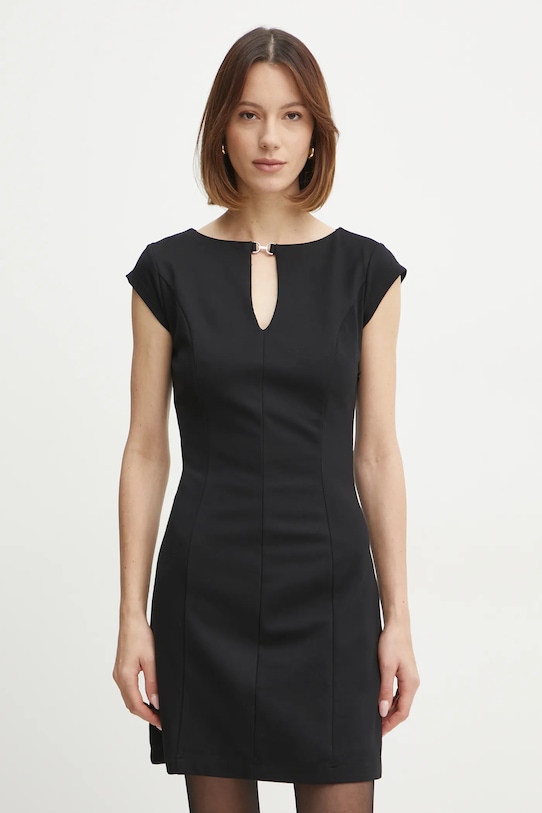 Платье Guess, черный
Платье Guess, черный