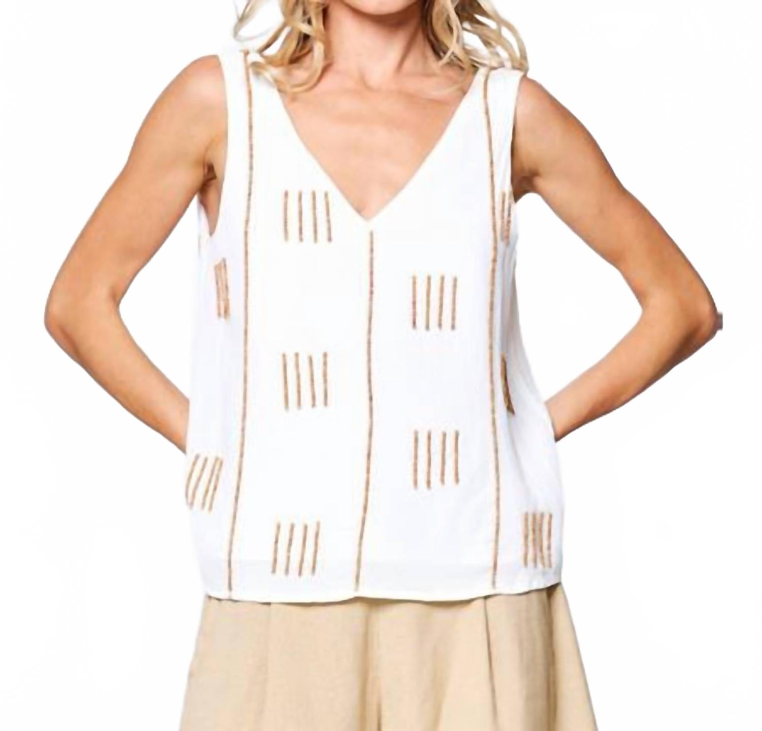 Келли Топ-майка с деревянными бусинами в белом цвете CIEBON
Келли Топ-майка с деревянными бусинами в белом цвете CIEBON