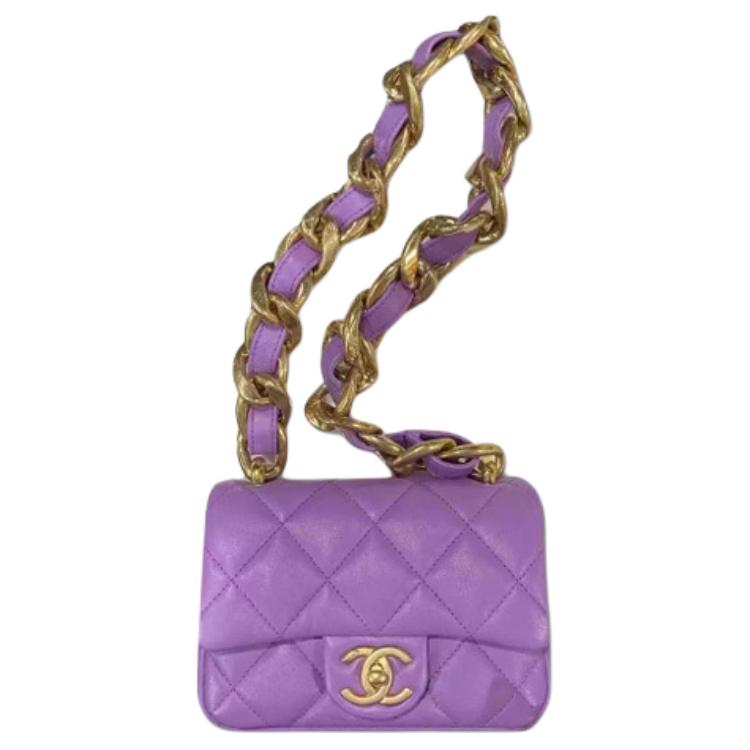 Весна-Лето 2022 Мини-Сумка Через Плечо из Овчины с Клапаном Женская Фиолетовая CHANEL
Весна-Лето 2022 Мини-Сумка Через Плечо из Овчины с Клапаном Женская Фиолетовая CHANEL