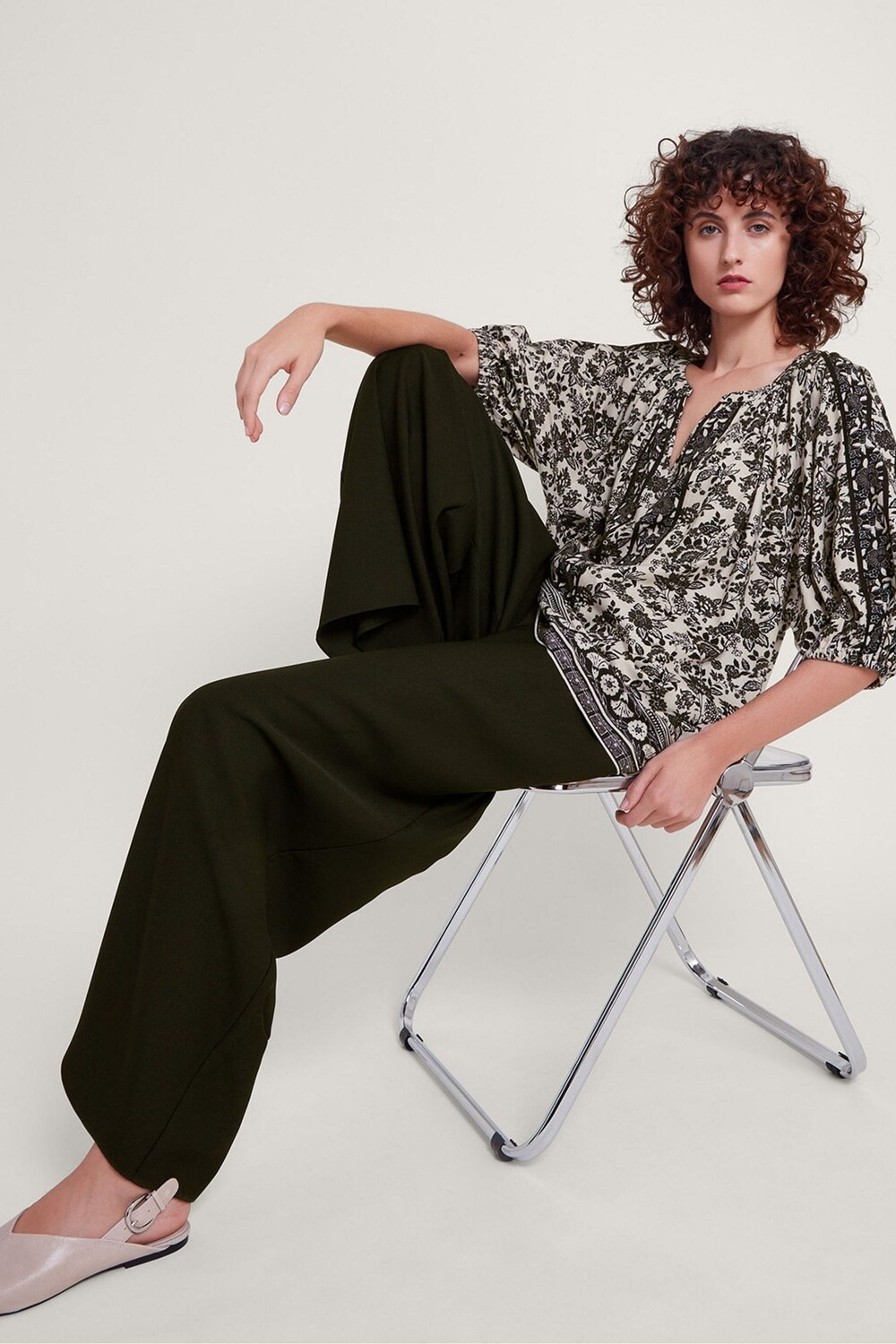 Топ Heritage с падубом Monsoon, черный
Топ Heritage с падубом Monsoon, черный