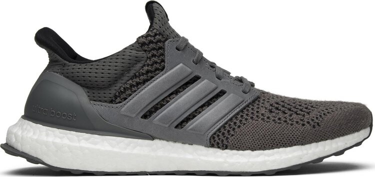 Кроссовки Adidas Highsnobiety x UltraBoost 1.0 'HIGHSNOB', серый
Кроссовки Adidas Highsnobiety x UltraBoost 1.0 'HIGHSNOB', серый