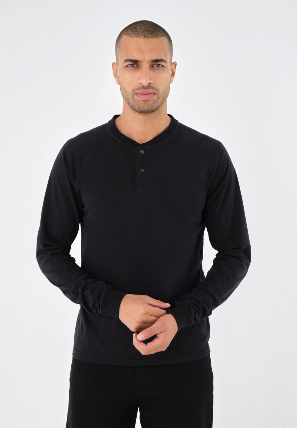 Топ с длинными рукавами Pier One, черный
Топ с длинными рукавами Pier One, черный